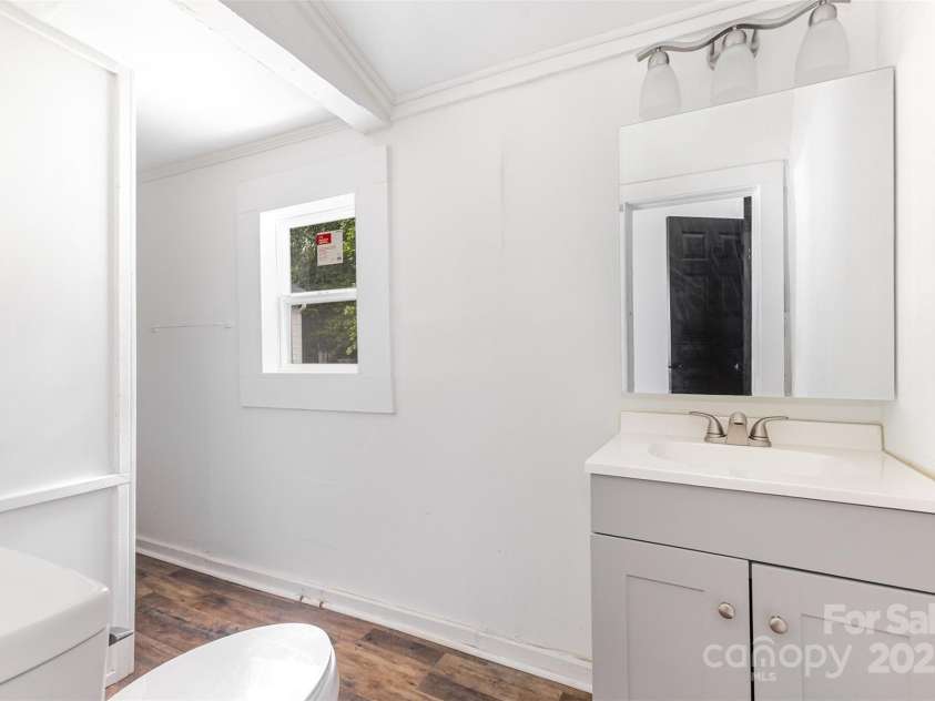 664 Simpson Street, Rock Hill, SC 29730.  MLS# CAR4285272, YatesRealty ID 33547. 