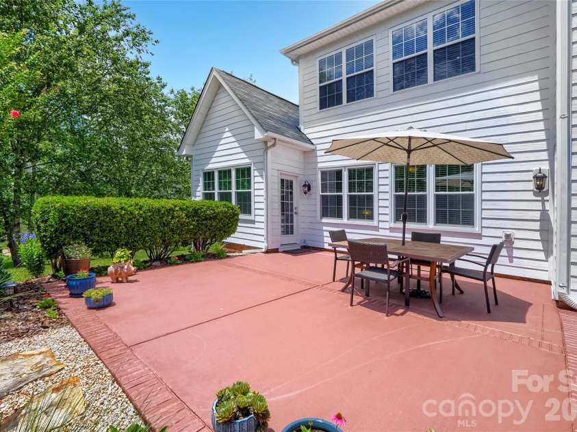 653 Lorain Avenue, Concord, NC 28027.  MLS# CAR4395412, YatesRealty ID 33548. 