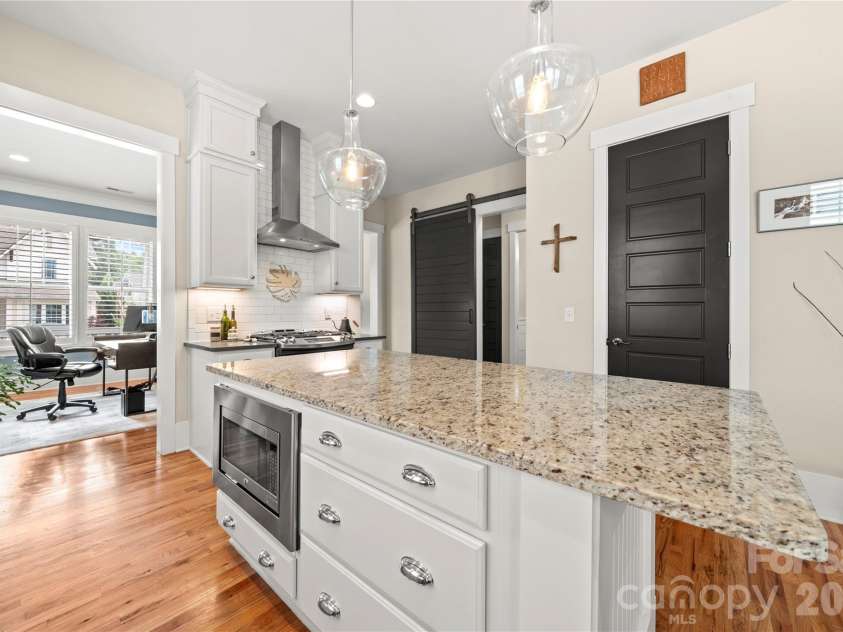451 Luray Way, Rock Hill, SC 29730.  MLS# CAR4396581, YatesRealty ID 33549. 