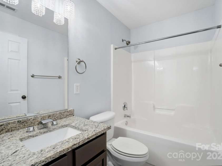 630 Springhouse Place, Clover, SC 29710.  MLS# CAR4278014, YatesRealty ID 3355. 2nd Bathroom