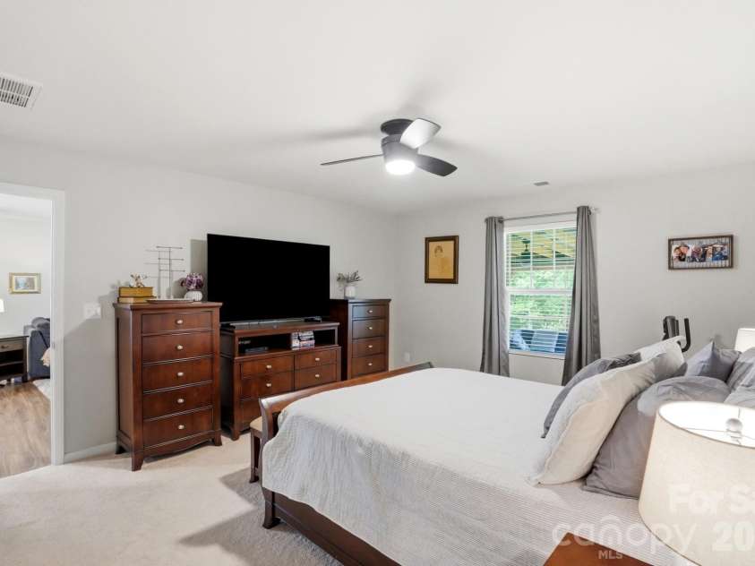 3140 Treyson Drive, Denver, NC 28037.  MLS# CAR4389998, YatesRealty ID 33550. 
