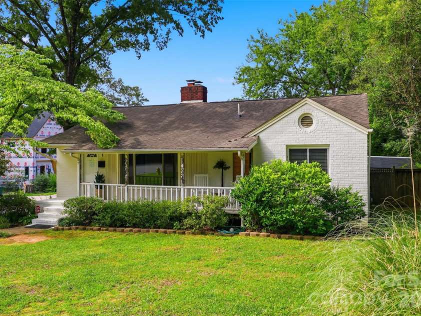 2736 Palm Avenue, Charlotte, NC 28205.  MLS# CAR4394524, YatesRealty ID 33554. 