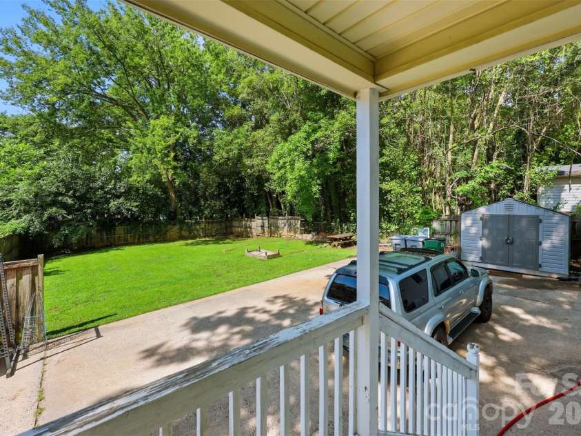 2736 Palm Avenue, Charlotte, NC 28205.  MLS# CAR4394524, YatesRealty ID 33554. 
