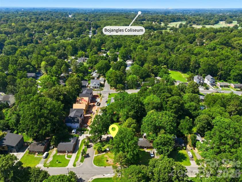 2736 Palm Avenue, Charlotte, NC 28205.  MLS# CAR4394524, YatesRealty ID 33554. 