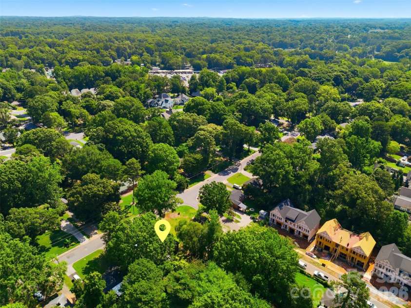 2736 Palm Avenue, Charlotte, NC 28205.  MLS# CAR4394524, YatesRealty ID 33554. 
