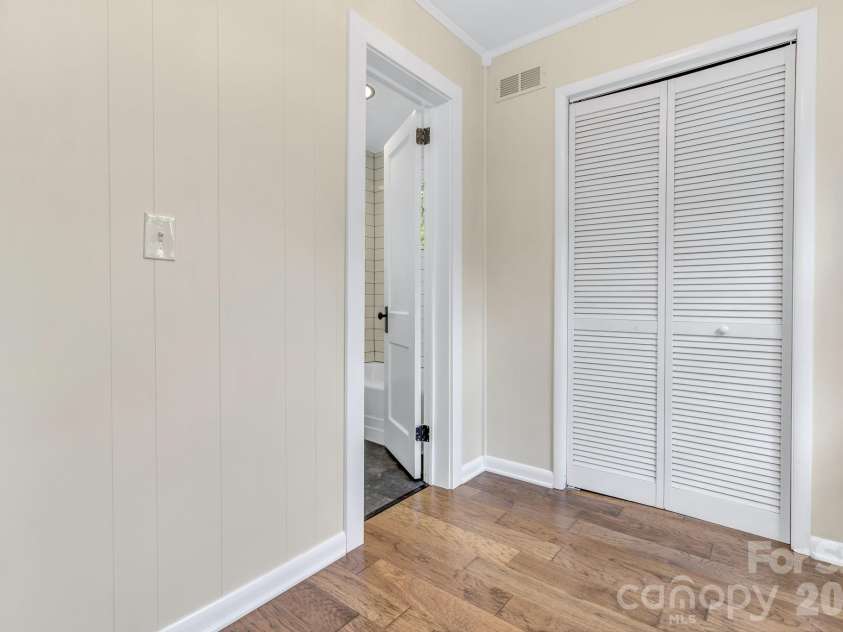 657 Old Fort Road, Fairview, NC 28730.  MLS# CAR4397979, YatesRealty ID 33555. 