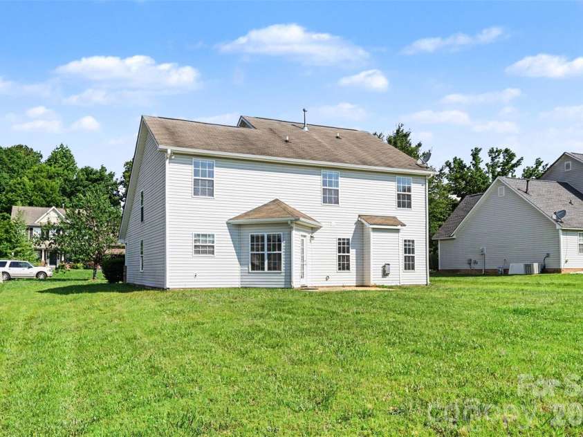 3014 Blueberry Drive, Monroe, NC 28110.  MLS# CAR4386620, YatesRealty ID 33556. 