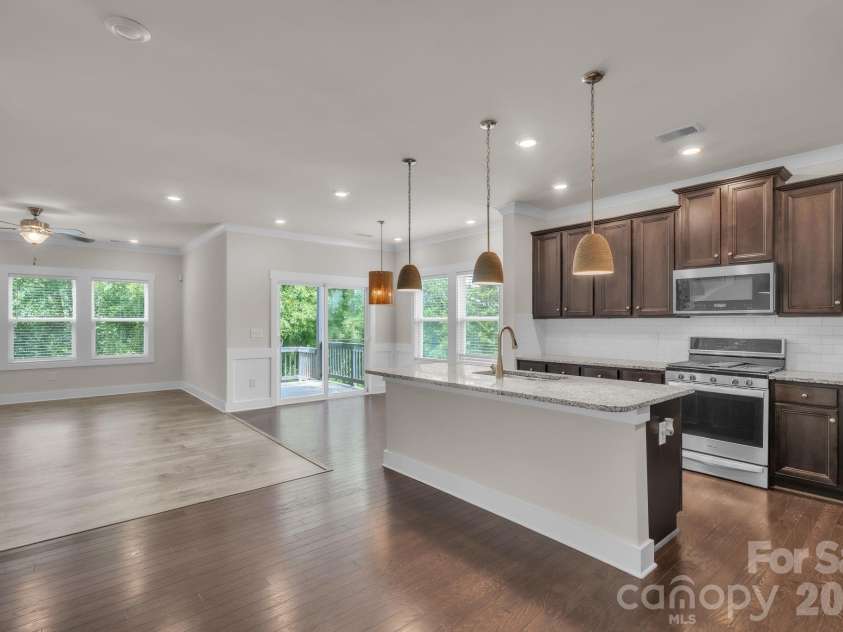 456 Jones Peak Drive, Simpsonville, SC 29681.  MLS# CAR4374010, YatesRealty ID 33557. 