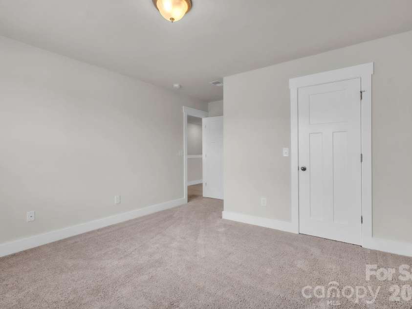 456 Jones Peak Drive, Simpsonville, SC 29681.  MLS# CAR4374010, YatesRealty ID 33557. 