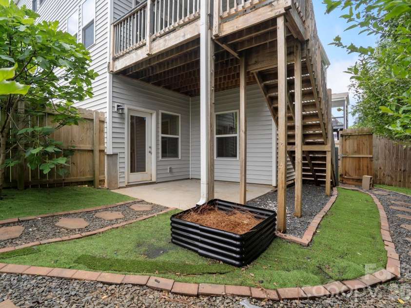 456 Jones Peak Drive, Simpsonville, SC 29681.  MLS# CAR4374010, YatesRealty ID 33557. 