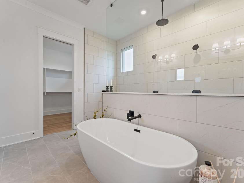 1016 Courtney Lane, Wesley Chapel, NC 28173.  MLS# CAR4325112, YatesRealty ID 33558. Primary Suite