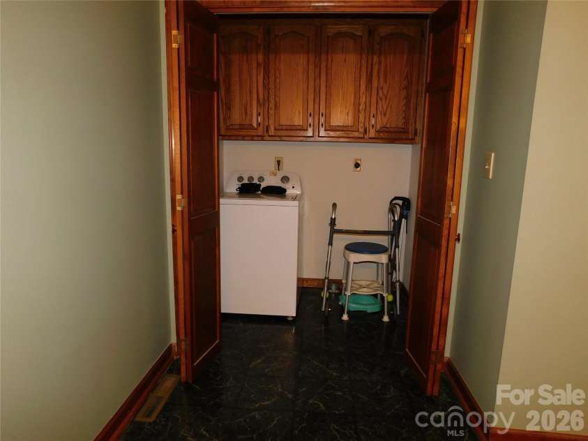 175 Briarfield Drive, Mooresville, NC 28115.  MLS# CAR4342091, YatesRealty ID 3356. 