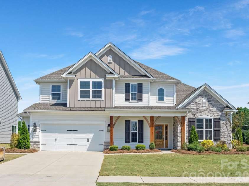 3814 Dahlia Drive, Harrisburg, NC 28075.  MLS# CAR4374497, YatesRealty ID 33560. 