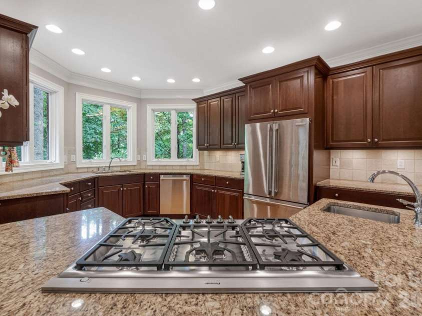 20001 Callaway Hills Lane, Davidson, NC 28036.  MLS# CAR4375744, YatesRealty ID 33561. 
