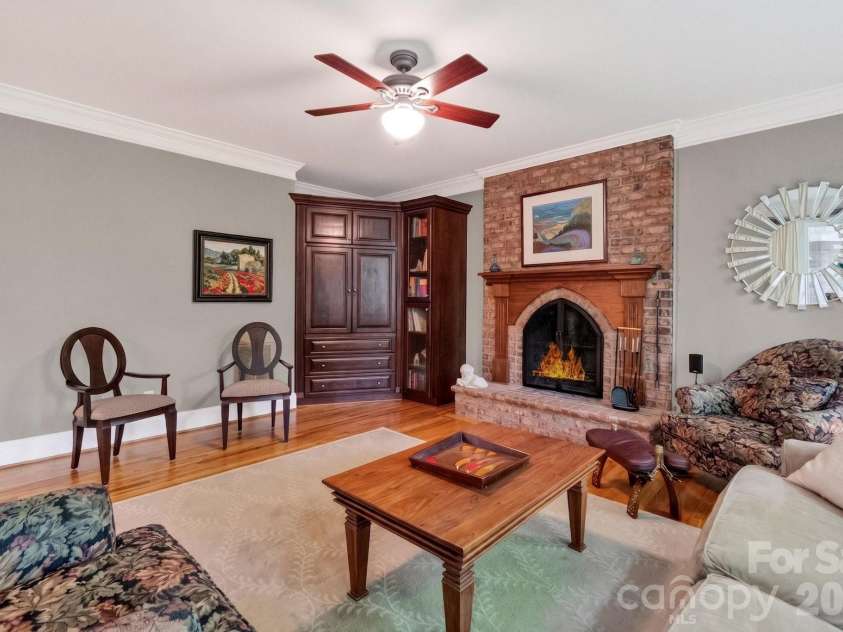 20001 Callaway Hills Lane, Davidson, NC 28036.  MLS# CAR4375744, YatesRealty ID 33561. 