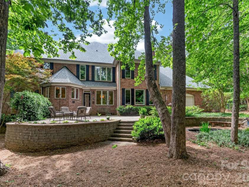 20001 Callaway Hills Lane, Davidson, NC 28036.  MLS# CAR4375744, YatesRealty ID 33561. 