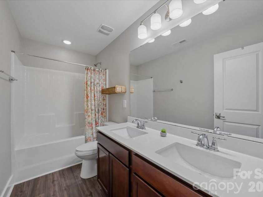1135 Weir Court, Fort Mill, SC 29708.  MLS# CAR4375568, YatesRealty ID 33562. 