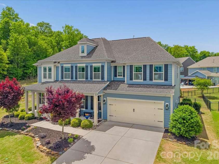 1135 Weir Court, Fort Mill, SC 29708.  MLS# CAR4375568, YatesRealty ID 33562. Garage