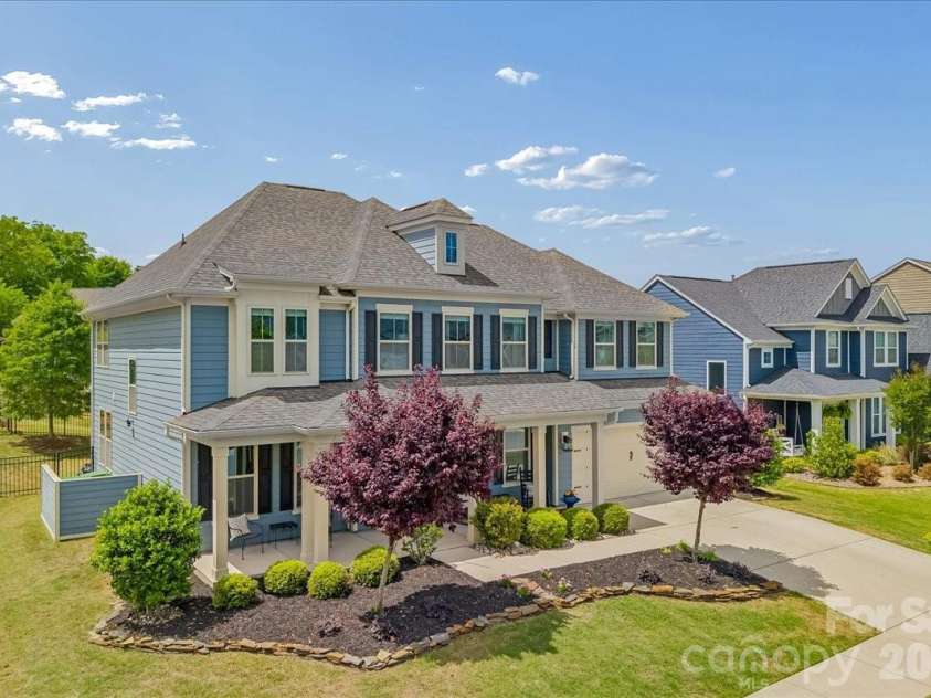 1135 Weir Court, Fort Mill, SC 29708.  MLS# CAR4375568, YatesRealty ID 33562. Side