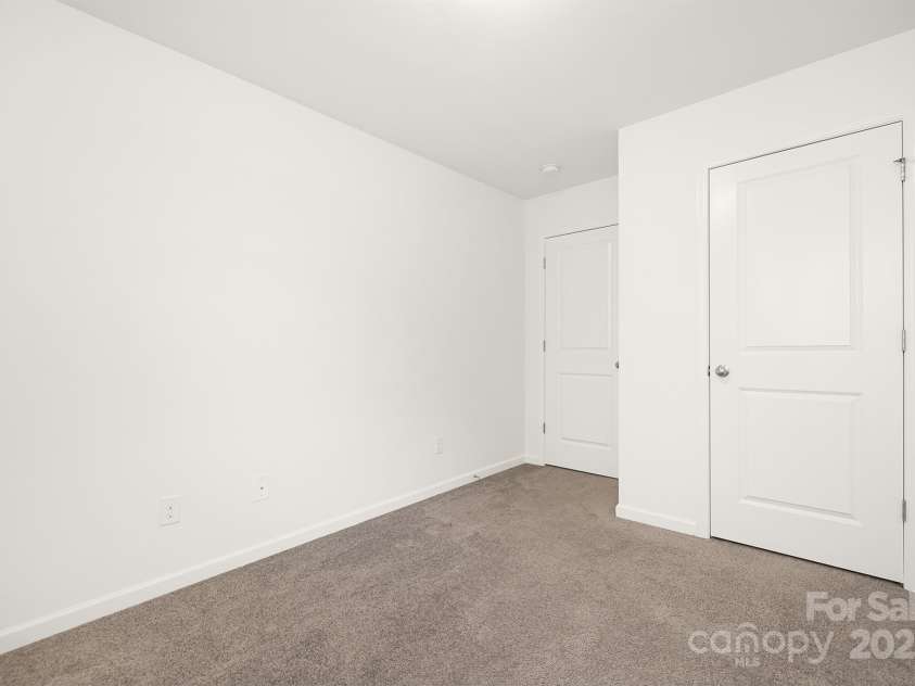 128 Canada Drive, Statesville, NC 28166.  MLS# CAR4294416, YatesRealty ID 33563. 