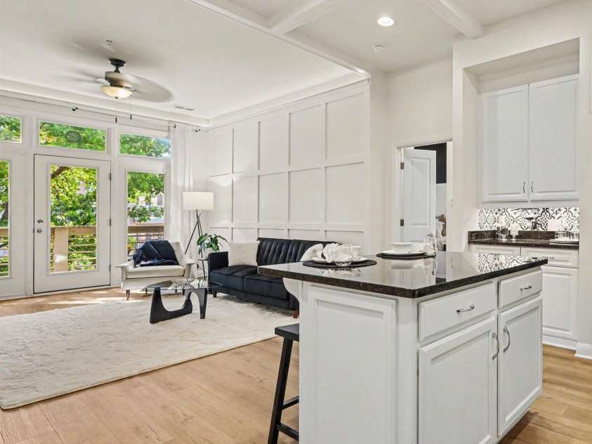 450 New Bern Station Court, Charlotte, NC 28209.  MLS# CAR4407932, YatesRealty ID 33563. 