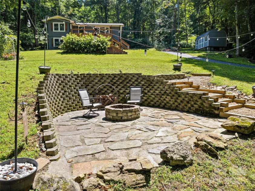 1903 Mauney Cove Road, Waynesville, NC 28786.  MLS# CAR4294950, YatesRealty ID 33564. 