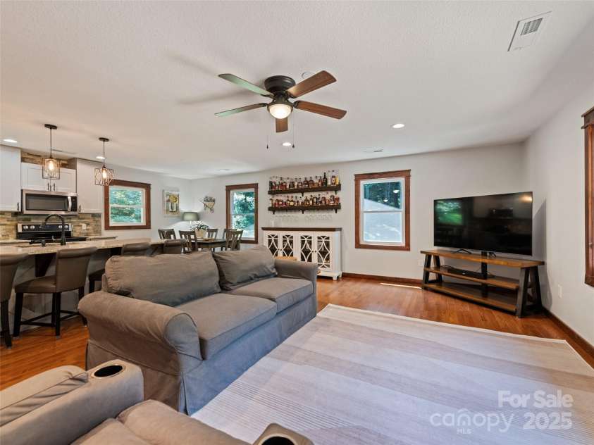 1903 Mauney Cove Road, Waynesville, NC 28786.  MLS# CAR4294950, YatesRealty ID 33564. 