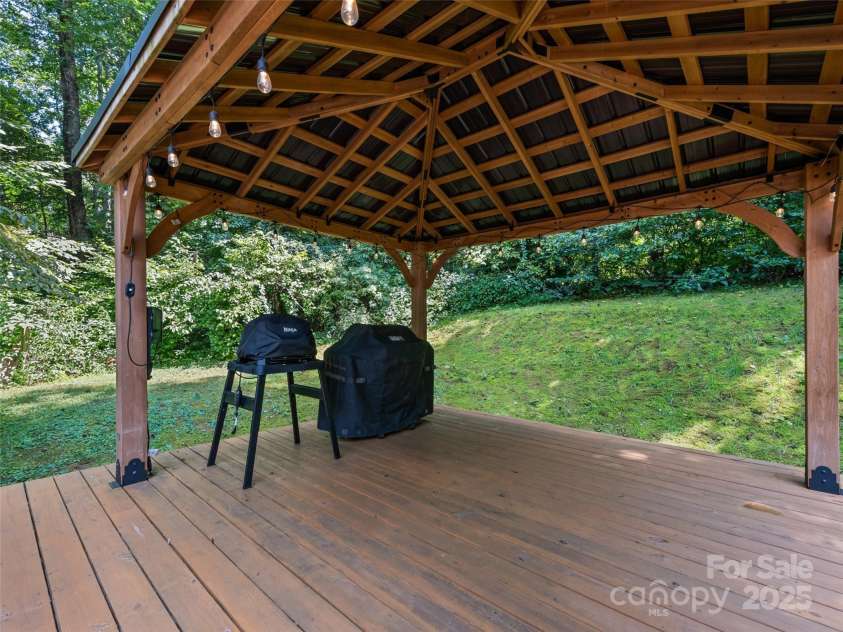 1903 Mauney Cove Road, Waynesville, NC 28786.  MLS# CAR4294950, YatesRealty ID 33564. 