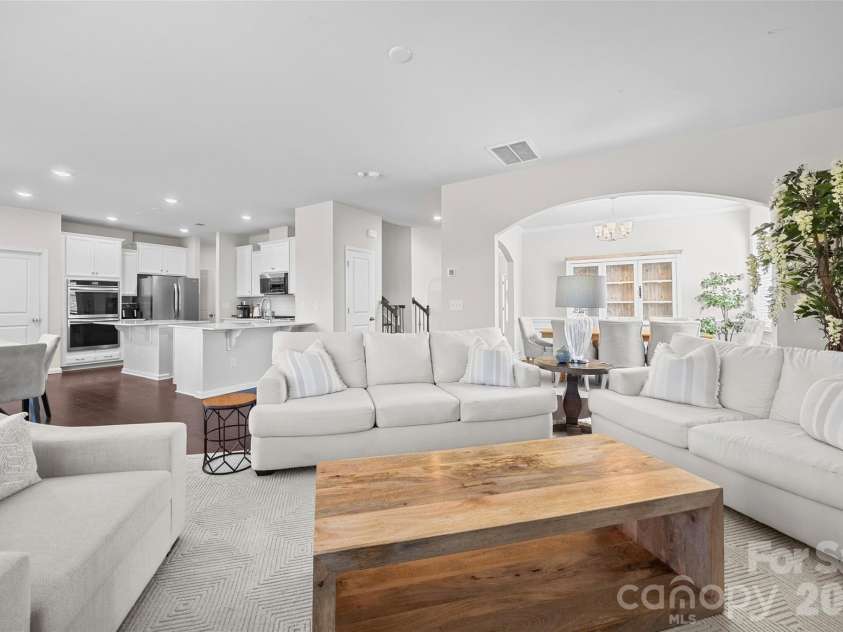 17501 Chaco Lane, Charlotte, NC 28278.  MLS# CAR4379861, YatesRealty ID 33565. 