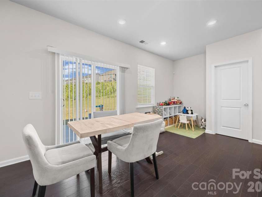 17501 Chaco Lane, Charlotte, NC 28278.  MLS# CAR4379861, YatesRealty ID 33565. 