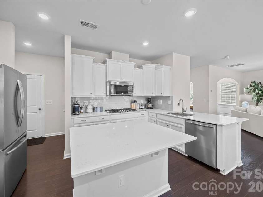 17501 Chaco Lane, Charlotte, NC 28278.  MLS# CAR4379861, YatesRealty ID 33565. 