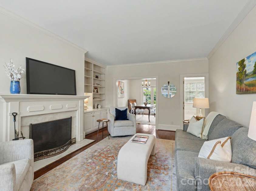 148 Perrin Place, Charlotte, NC 28207.  MLS# CAR4385809, YatesRealty ID 33566. 