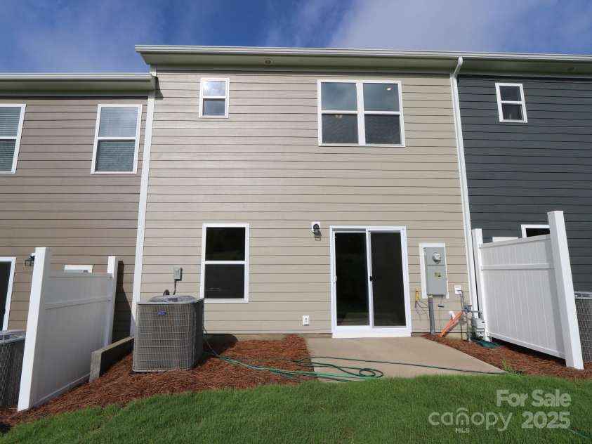 3208 Lilac Grove Drive, Charlotte, NC 28269.  MLS# CAR4294867, YatesRealty ID 33567. Back patio
