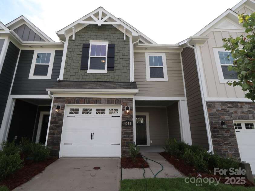 3208 Lilac Grove Drive, Charlotte, NC 28269.  MLS# CAR4294867, YatesRealty ID 33567. Exterior