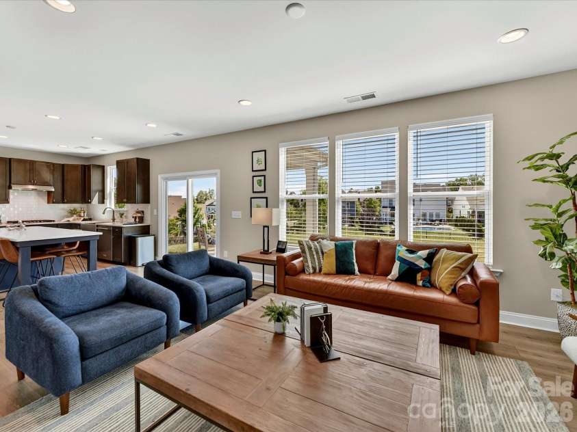 6203 Six String Court, Fort Mill, SC 29708.  MLS# CAR4385679, YatesRealty ID 33567. Open Concept to Kitchen