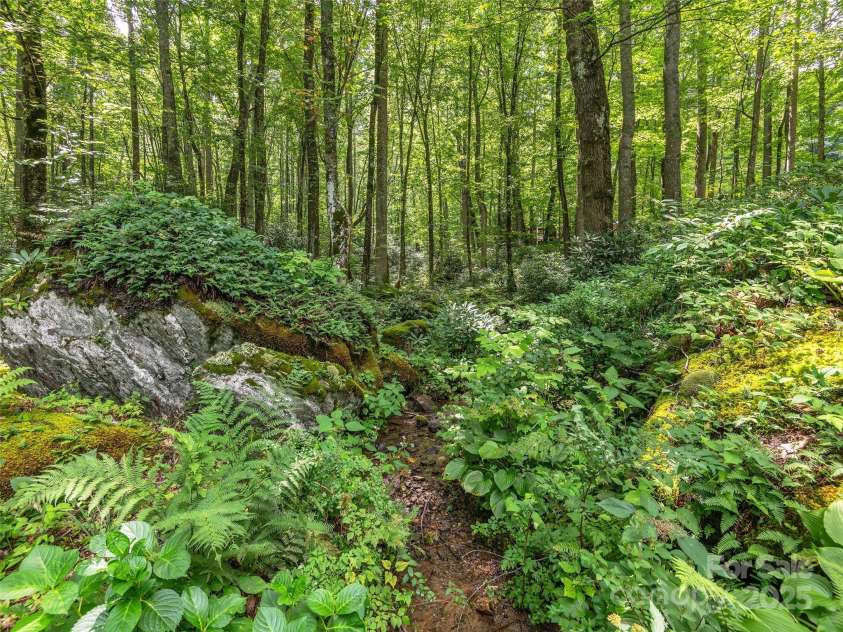 1415 Upper Browns Creek Road, Burnsville, NC 28714.  MLS# CAR4295044, YatesRealty ID 33569. 