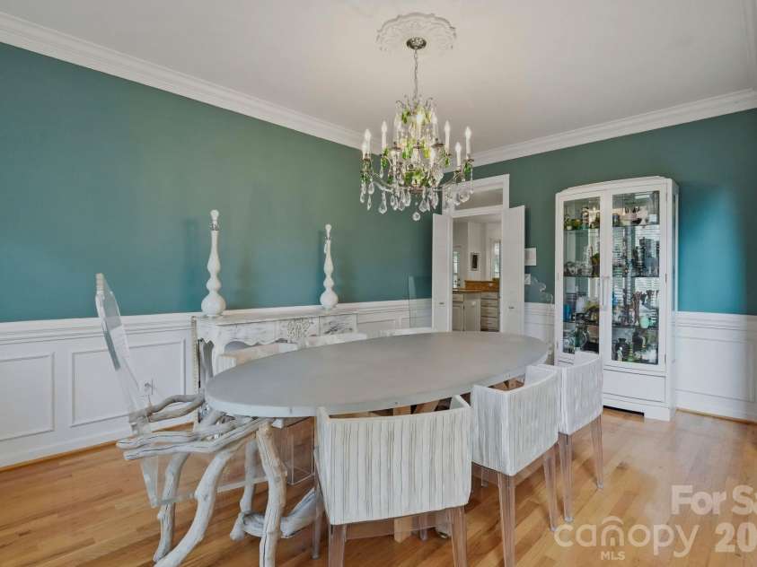 21311 Crown Lake Drive, Cornelius, NC 28031.  MLS# CAR4387375, YatesRealty ID 33569. Dining Room