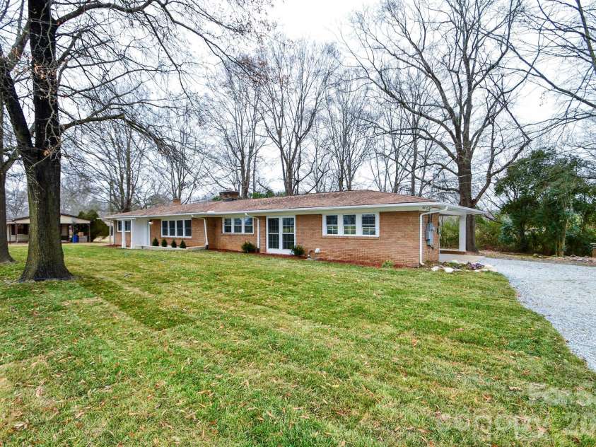 4517 Plyler Mill Road, Monroe, NC 28112.  MLS# CAR4326984, YatesRealty ID 3357. 