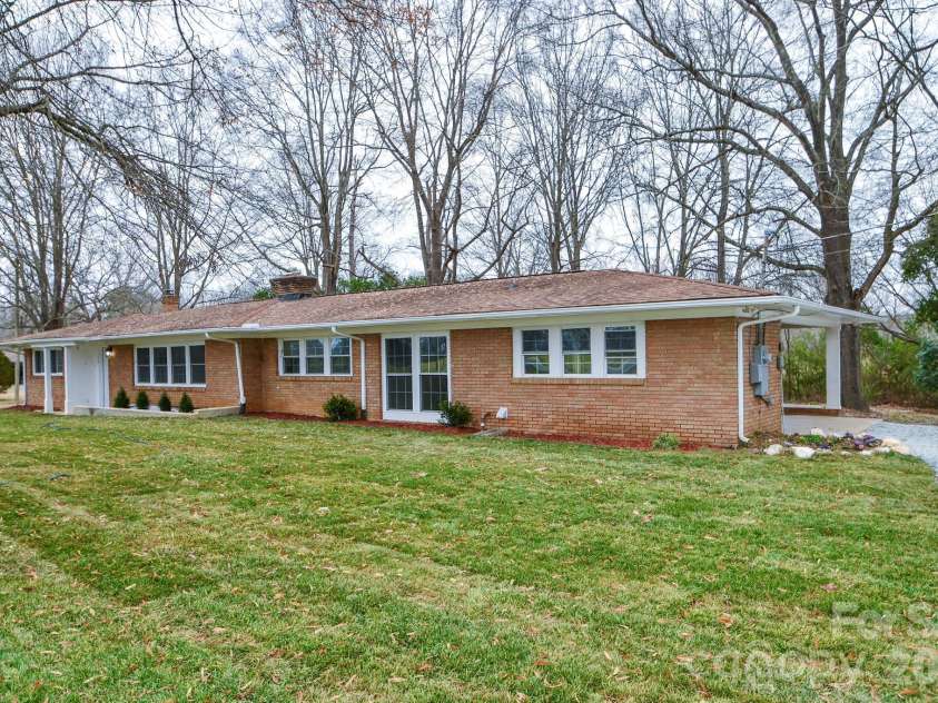4517 Plyler Mill Road, Monroe, NC 28112.  MLS# CAR4326984, YatesRealty ID 3357. 