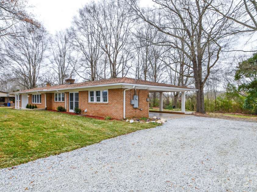 4517 Plyler Mill Road, Monroe, NC 28112.  MLS# CAR4326984, YatesRealty ID 3357. 