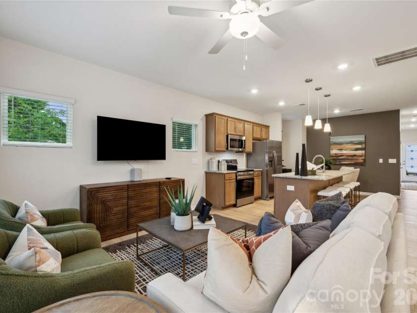 6514 Harlech Street, Charlotte, NC 28269.  MLS# CAR4342453, YatesRealty ID 3357. 