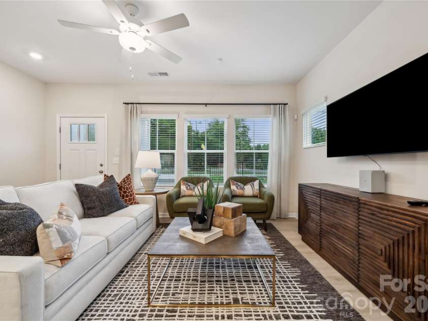 6514 Harlech Street, Charlotte, NC 28269.  MLS# CAR4342453, YatesRealty ID 3357. 