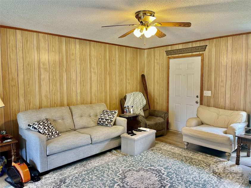 5508-5510 Wrenn Drive, Denver, NC 28037.  MLS# CAR4294139, YatesRealty ID 33572. 