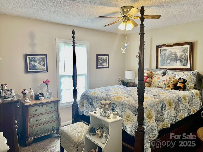 5508-5510 Wrenn Drive, Denver, NC 28037.  MLS# CAR4294139, YatesRealty ID 33572. 