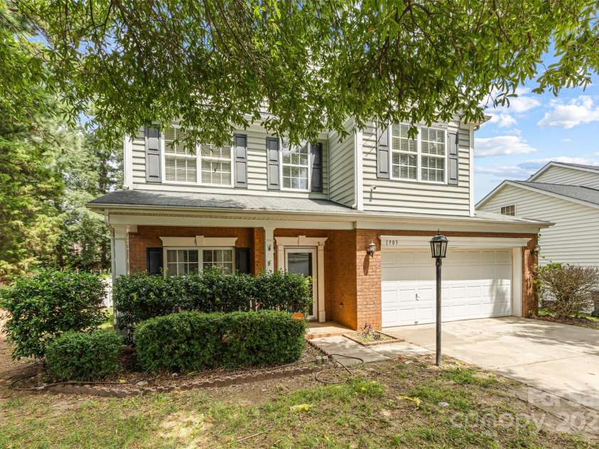 1903 Dundalk Road, Charlotte, NC 28270.  MLS# CAR4294754, YatesRealty ID 33573. 