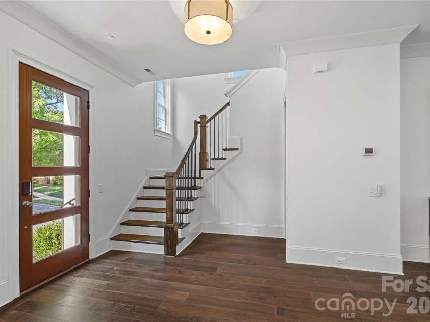 2023 Lynnwood Drive, Charlotte, NC 28209.  MLS# CAR4388149, YatesRealty ID 33573. 