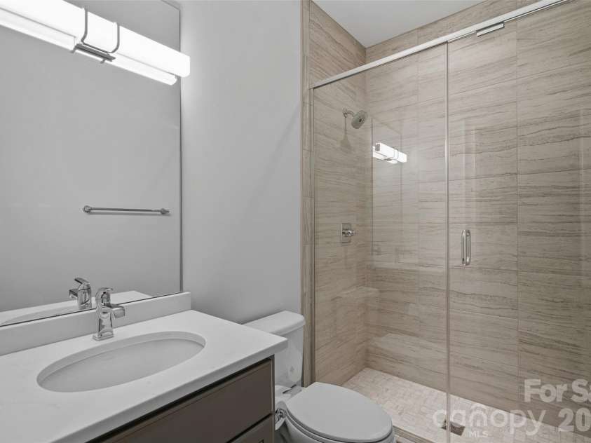 2023 Lynnwood Drive, Charlotte, NC 28209.  MLS# CAR4388149, YatesRealty ID 33573. Bathroom 3