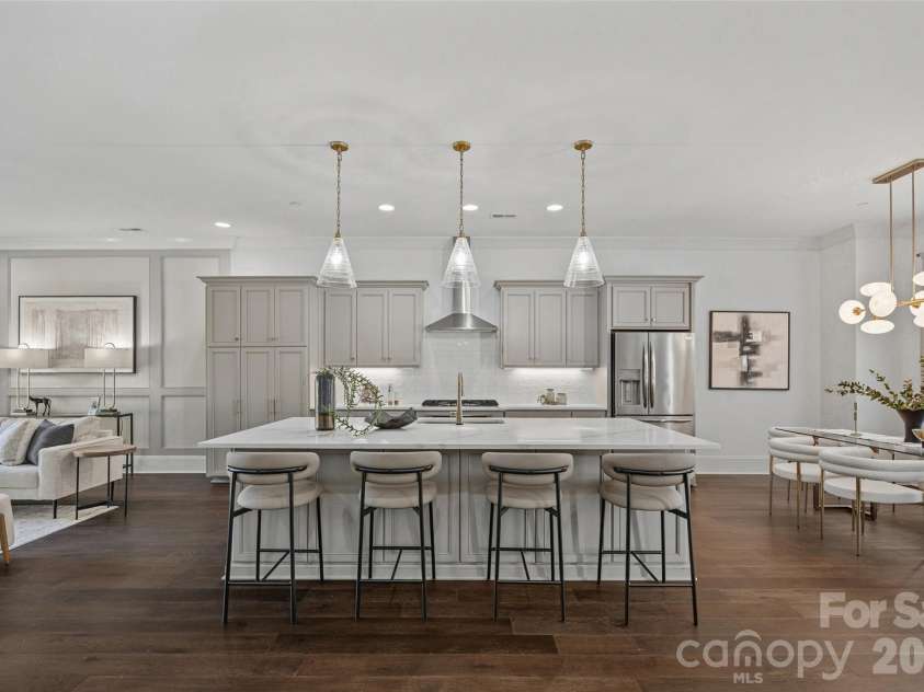 2023 Lynnwood Drive, Charlotte, NC 28209.  MLS# CAR4388149, YatesRealty ID 33573. Kitchen