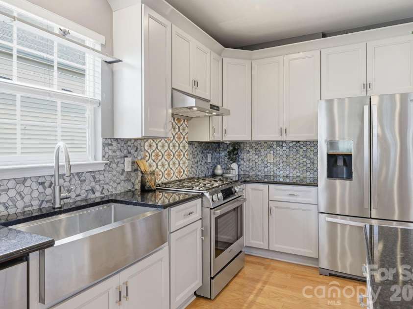 1854 Briarcrest Drive, Charlotte, NC 28269.  MLS# CAR4392399, YatesRealty ID 33574. 