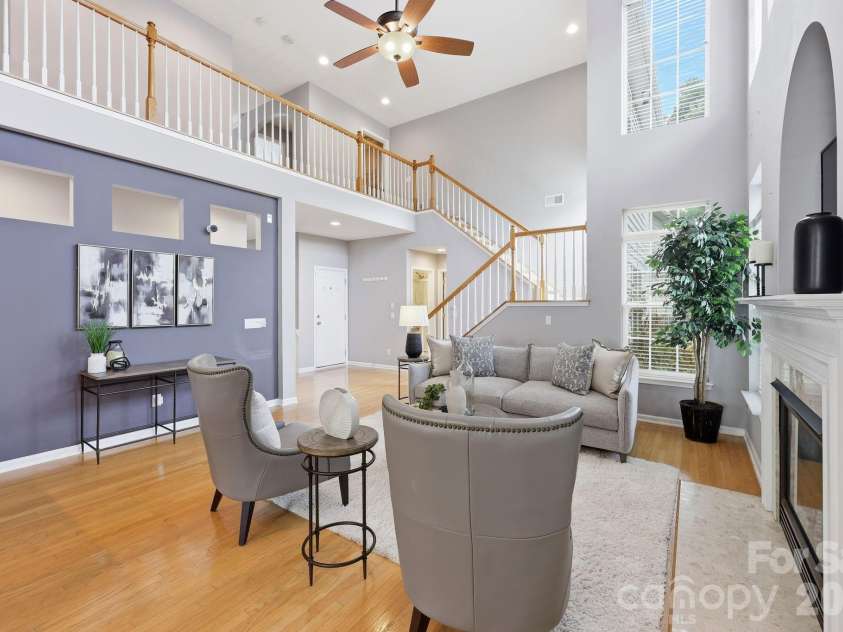 1854 Briarcrest Drive, Charlotte, NC 28269.  MLS# CAR4392399, YatesRealty ID 33574. 